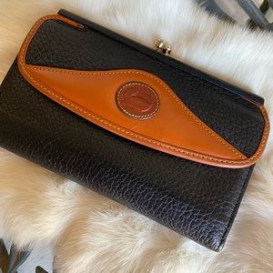 Vintage Dooney & Bourke wallet